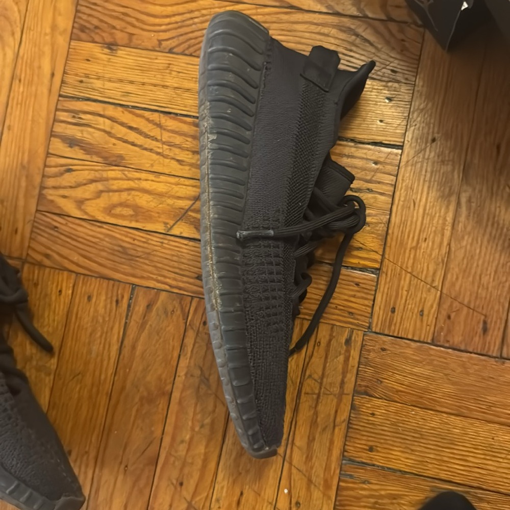 Men's Black Athletic Shoes - Picture 2 of 2